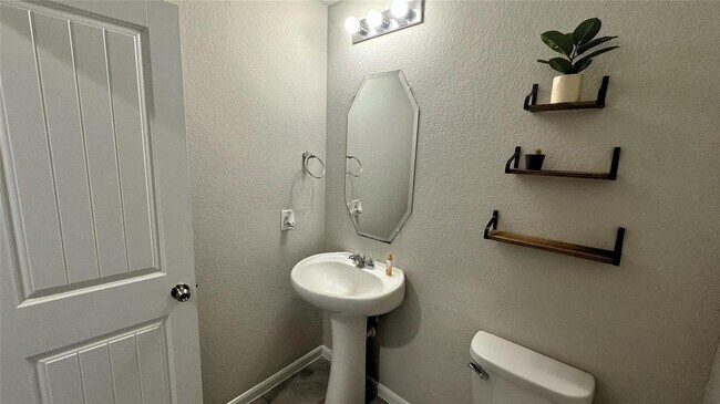 Building Photo - 29526 Patricias Wy