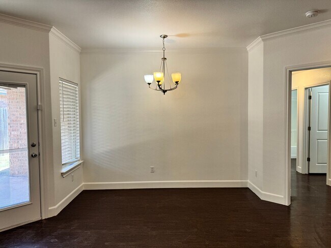 Building Photo - 9803 Avenue V