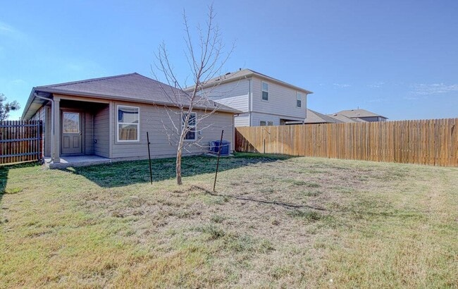 Building Photo - 303 Euclid Ln