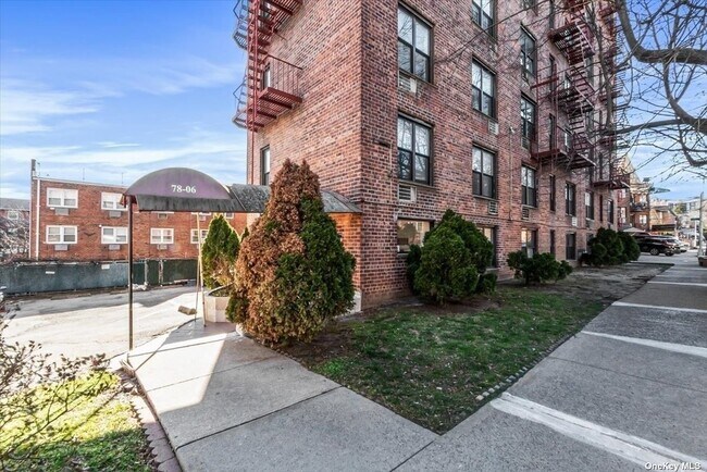 Building Photo - 78-06 46th Ave