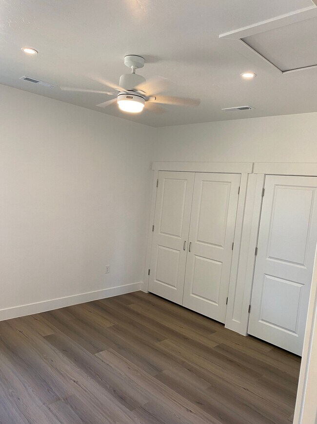 Building Photo - 1028 S 700 E