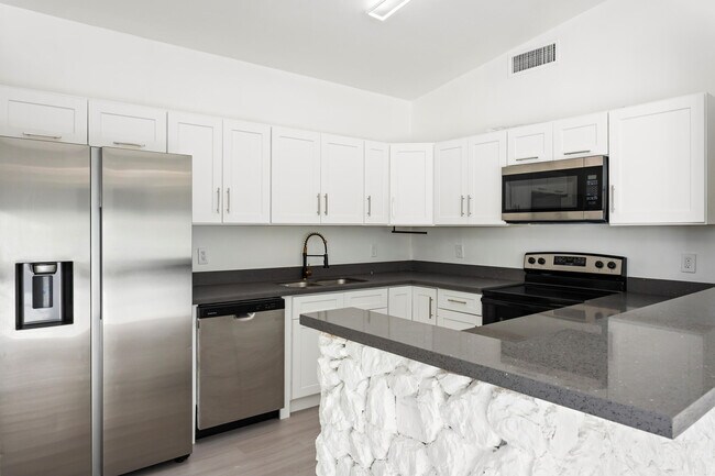 Building Photo - 3360 N 57th Dr