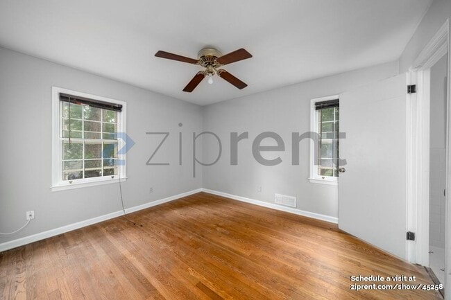 Building Photo - 2231 Allaire Ln NE