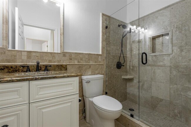Building Photo - 18120 Palm Breeze Dr