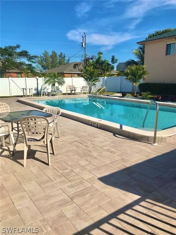 Building Photo - 1429 Cape Coral Pkwy W