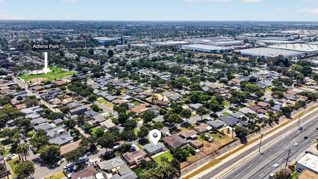 Building Photo - Charming Fullerton Cul-de-Sac Home with Large Yard & Detached Garage