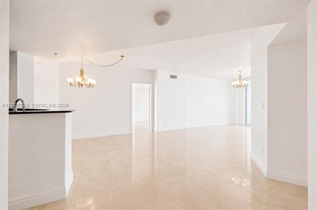 Building Photo - 16699 Collins Ave