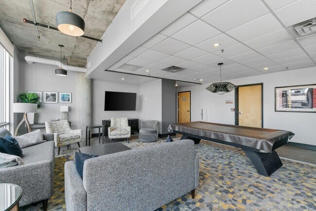 Building Photo - 730 N 4th St