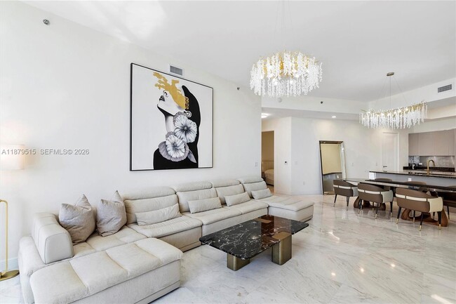Building Photo - 16001 Collins Ave