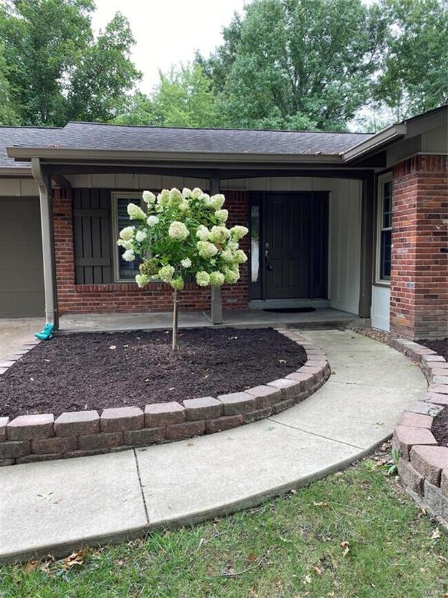 Building Photo - 762 La Feil Dr