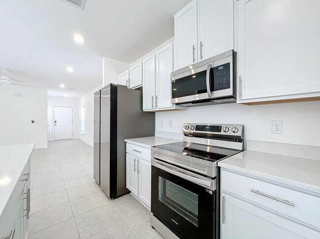 Building Photo - 3886 Academia Ave