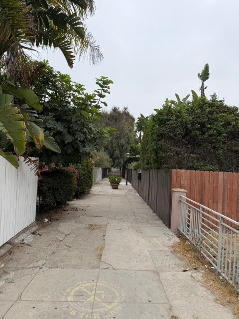 Building Photo - 11 20th Ave