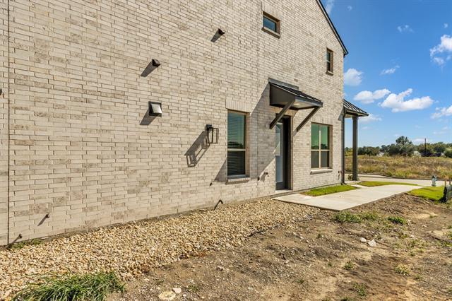 Building Photo - 1228 Arkansas Spgs St