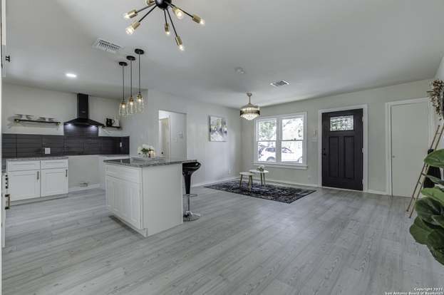 Building Photo - 1110 Clower-