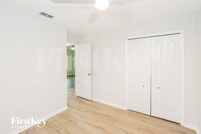 Building Photo - 29 Brian Ln