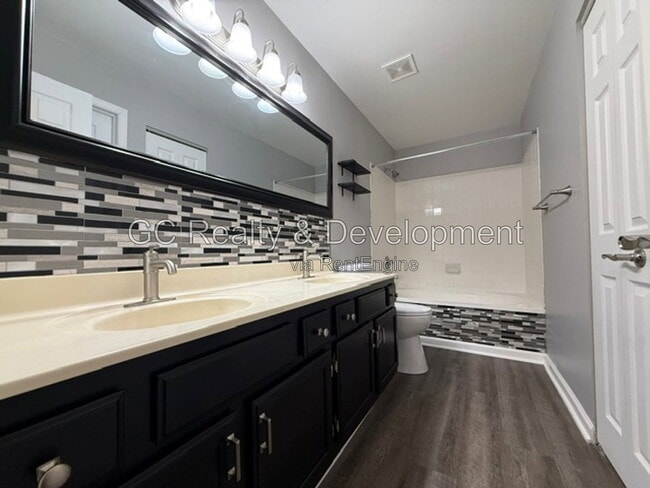 Building Photo - 1695 Pebble Beach Cir