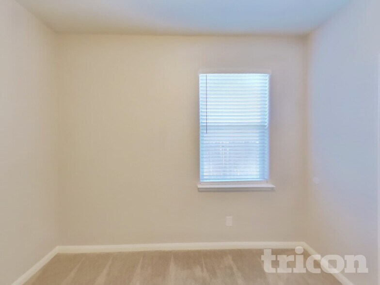 Building Photo - 11350 Luckey Ledge