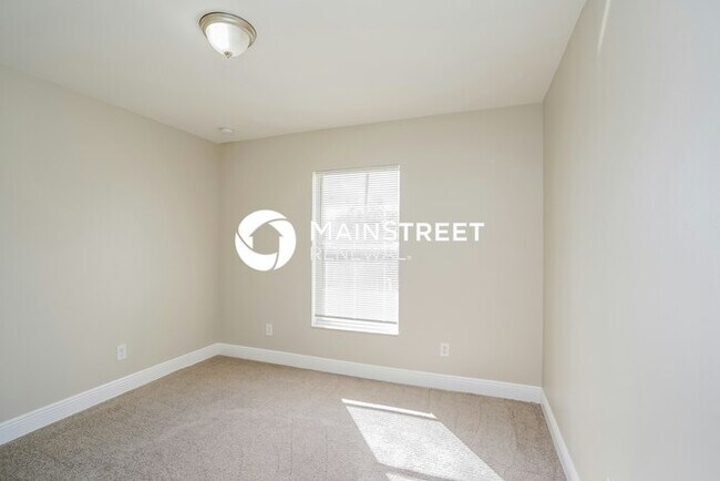 Building Photo - 3 Bedroom Pet-Friendly Home in Cape Coral, FL with Main Street Renewal
