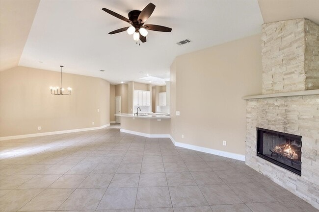 Building Photo - 7200 Quimper Ln