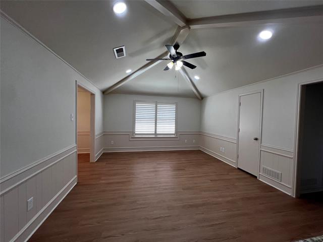 Building Photo - 2501 Primrose Dr