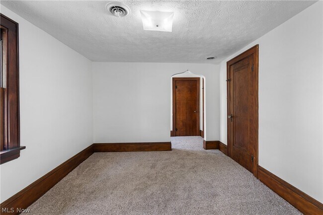 Building Photo - 1432 Broad Blvd