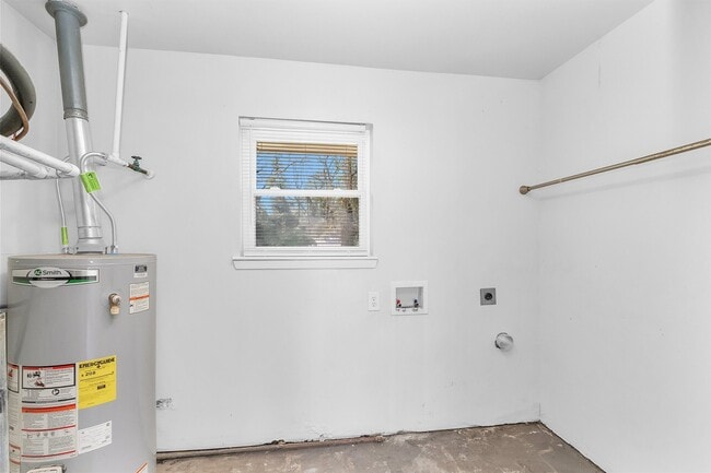 Building Photo - 2213 N Thompson St