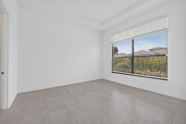 Building Photo - 9148 SW Esule Way