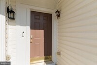 Building Photo - 1650 Mohegan Dr
