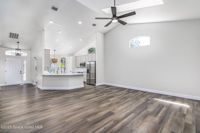 Building Photo - 480 Prestwick Ct