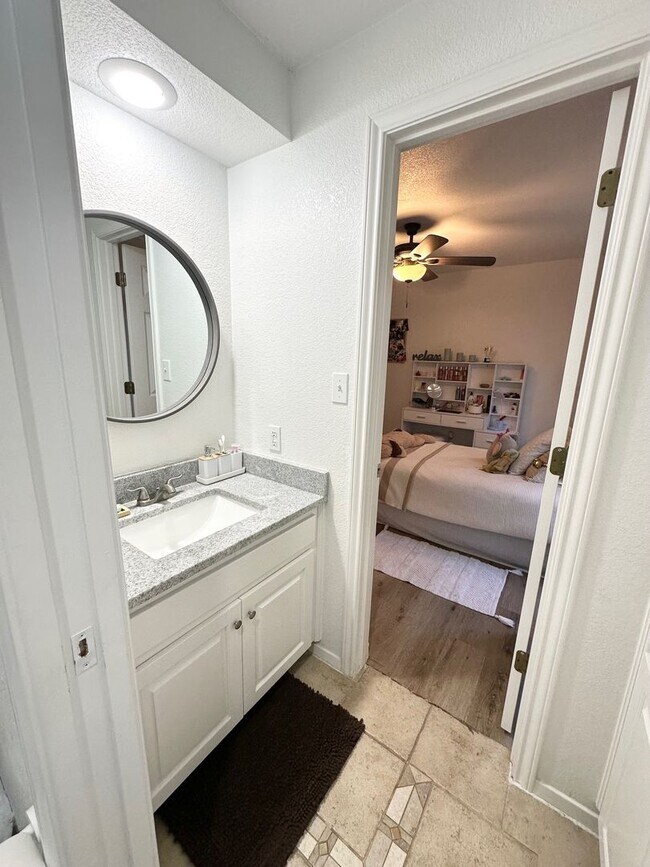 Building Photo - Gorgeous Home For Rent Available July 10th.