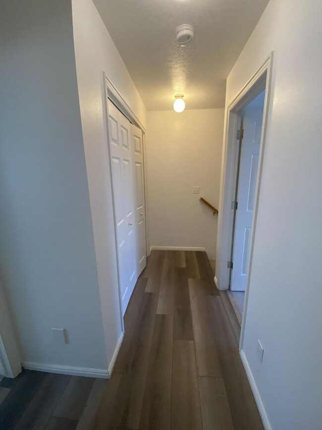 Building Photo - 295 W 600 N