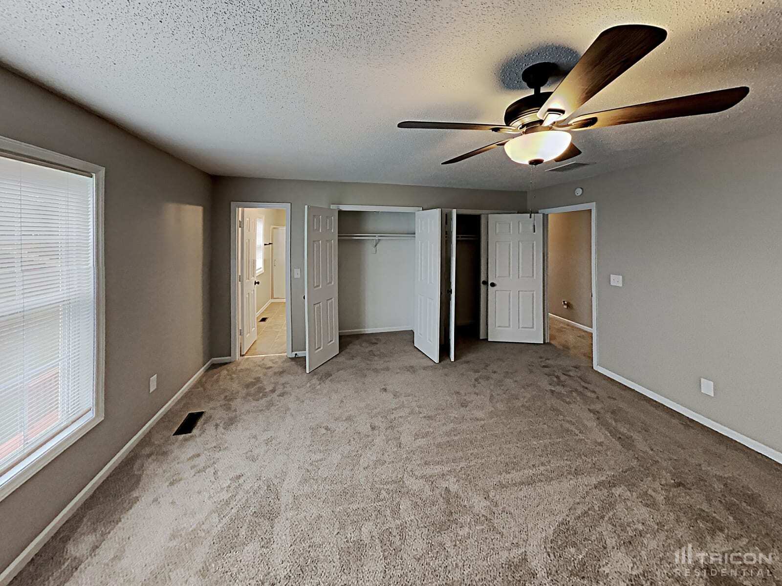 Building Photo - 1004 Basswood Ave