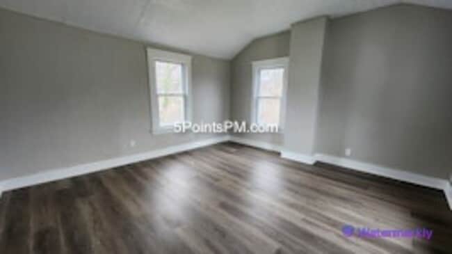 Building Photo - 9804 Miles Ave