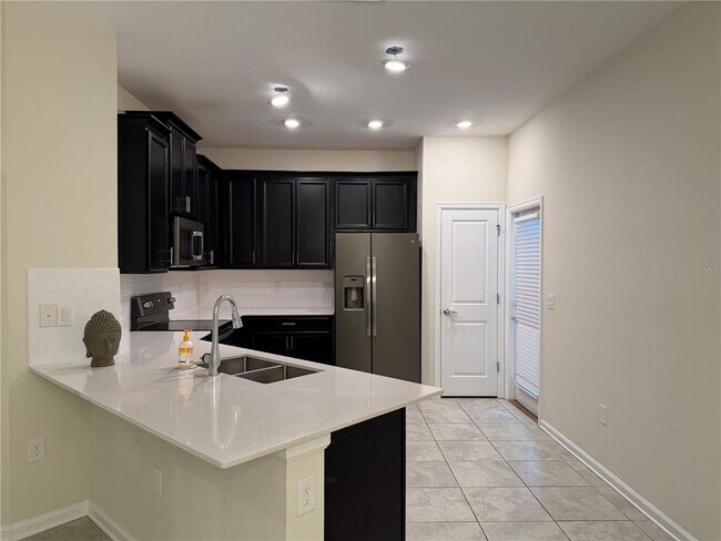 Building Photo - 8513 Golf Wy