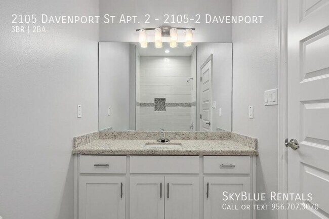 Building Photo - 2105 Davenport St