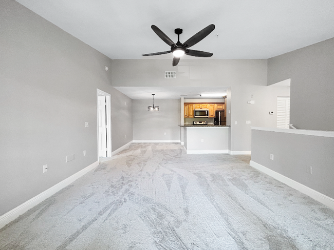 Building Photo - 7424 Vista Way
