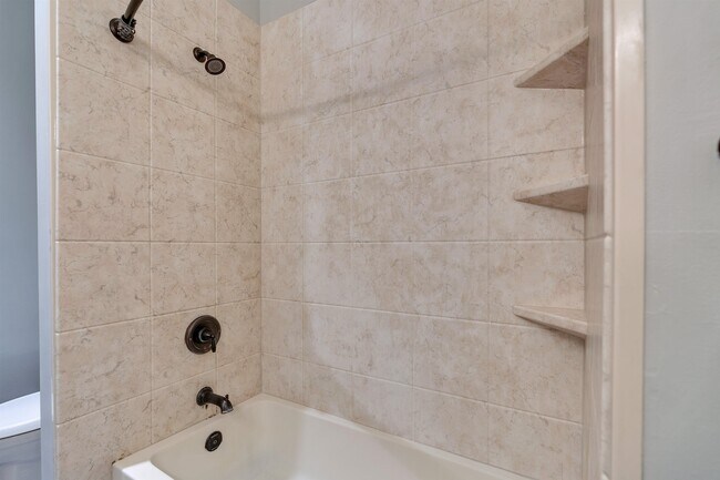 Building Photo - 689 Marin Blvd