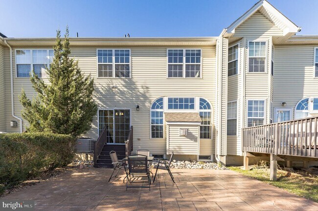 Building Photo - 123 Westbrook Dr