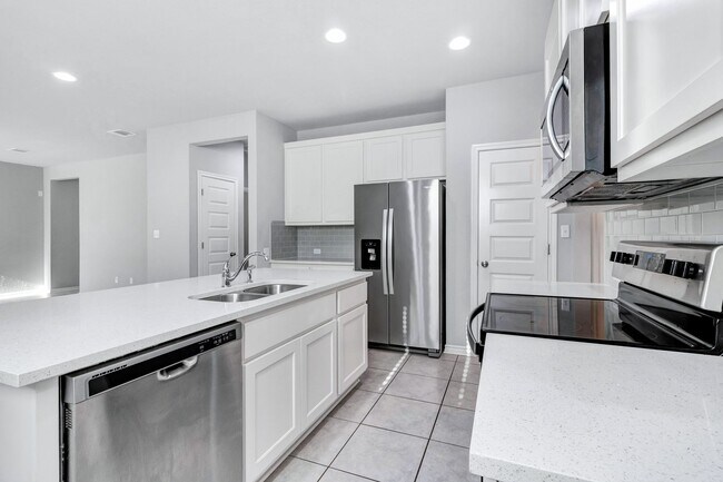 Building Photo - 216 Syrah Ct