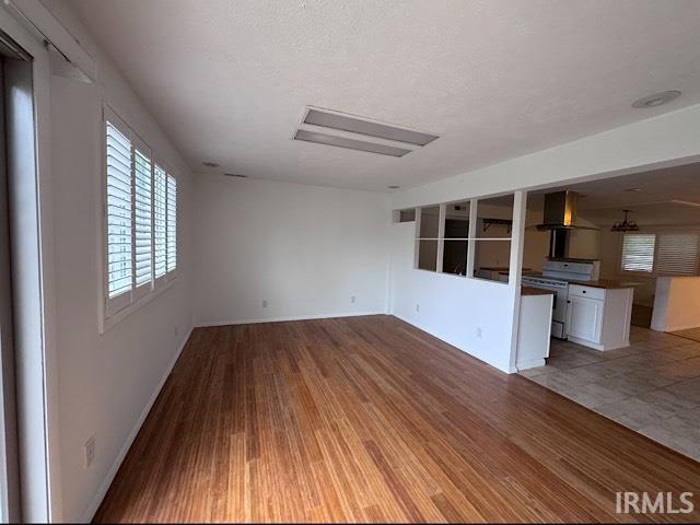 Building Photo - 2912 N Westwood Rd