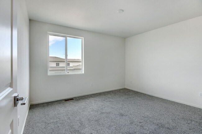 Building Photo - 4954 Denys Dr.