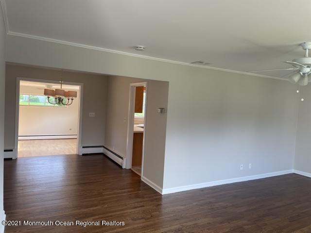 Building Photo - 16 Community Dr