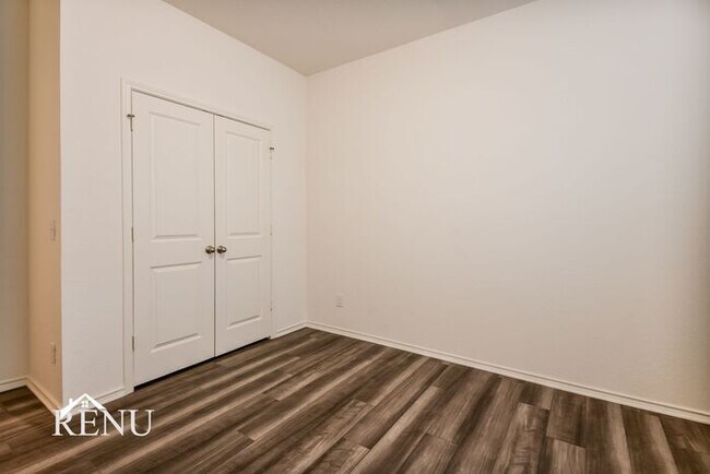 Building Photo - 5058 Firefly Hls