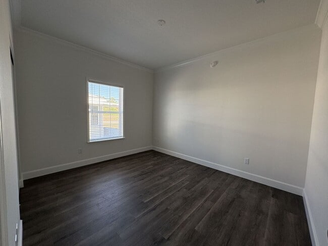 Building Photo - 1006 Morgan Jones Dr