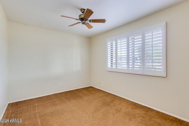 Building Photo - 1536 E Gemini Dr