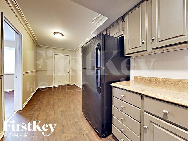 Building Photo - 1019 Century Ln