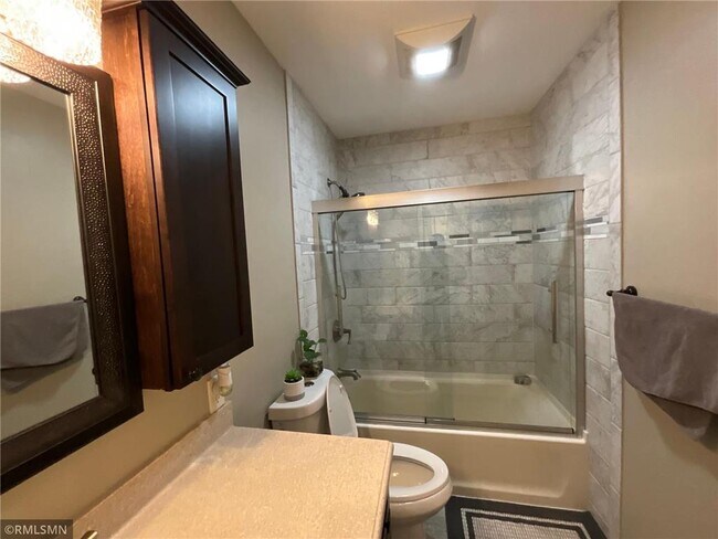 Building Photo - 1436 Selby Ave