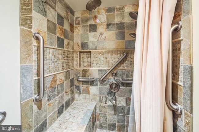 Building Photo - 1804 Mountainview Dr