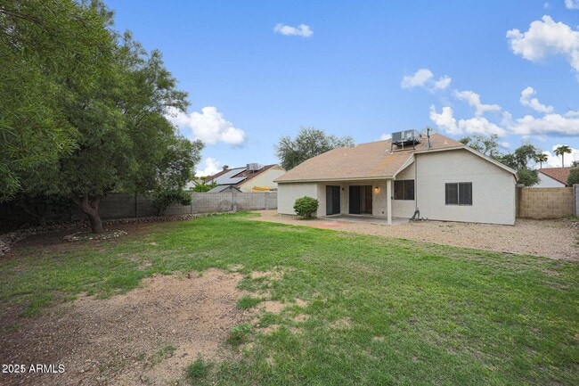Building Photo - 1007 E Oraibi Dr