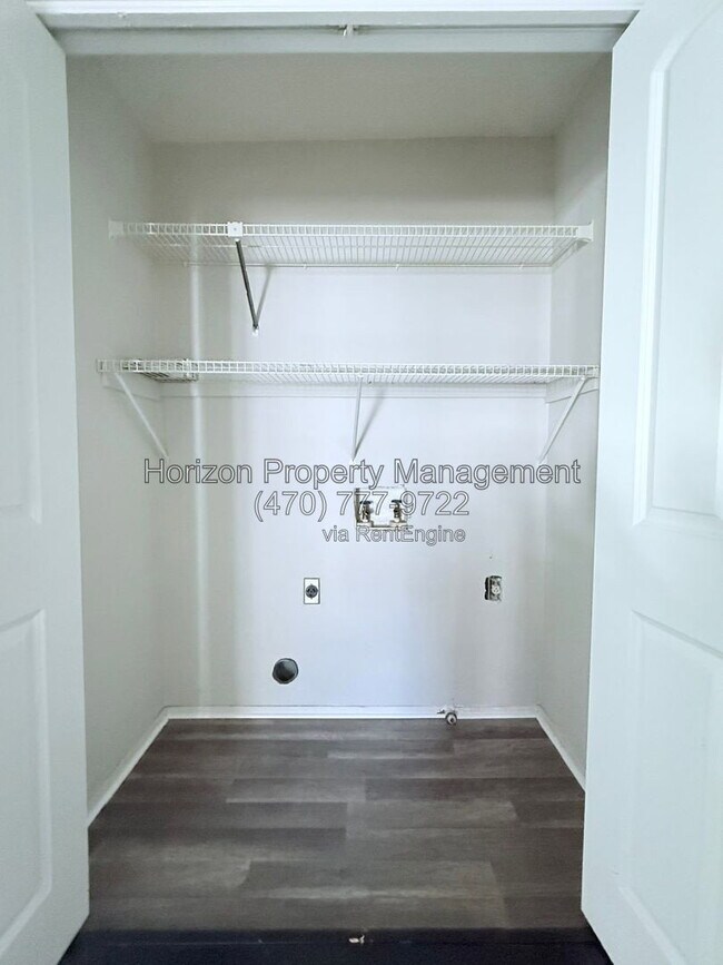 Building Photo - 3924 Hancock Cir